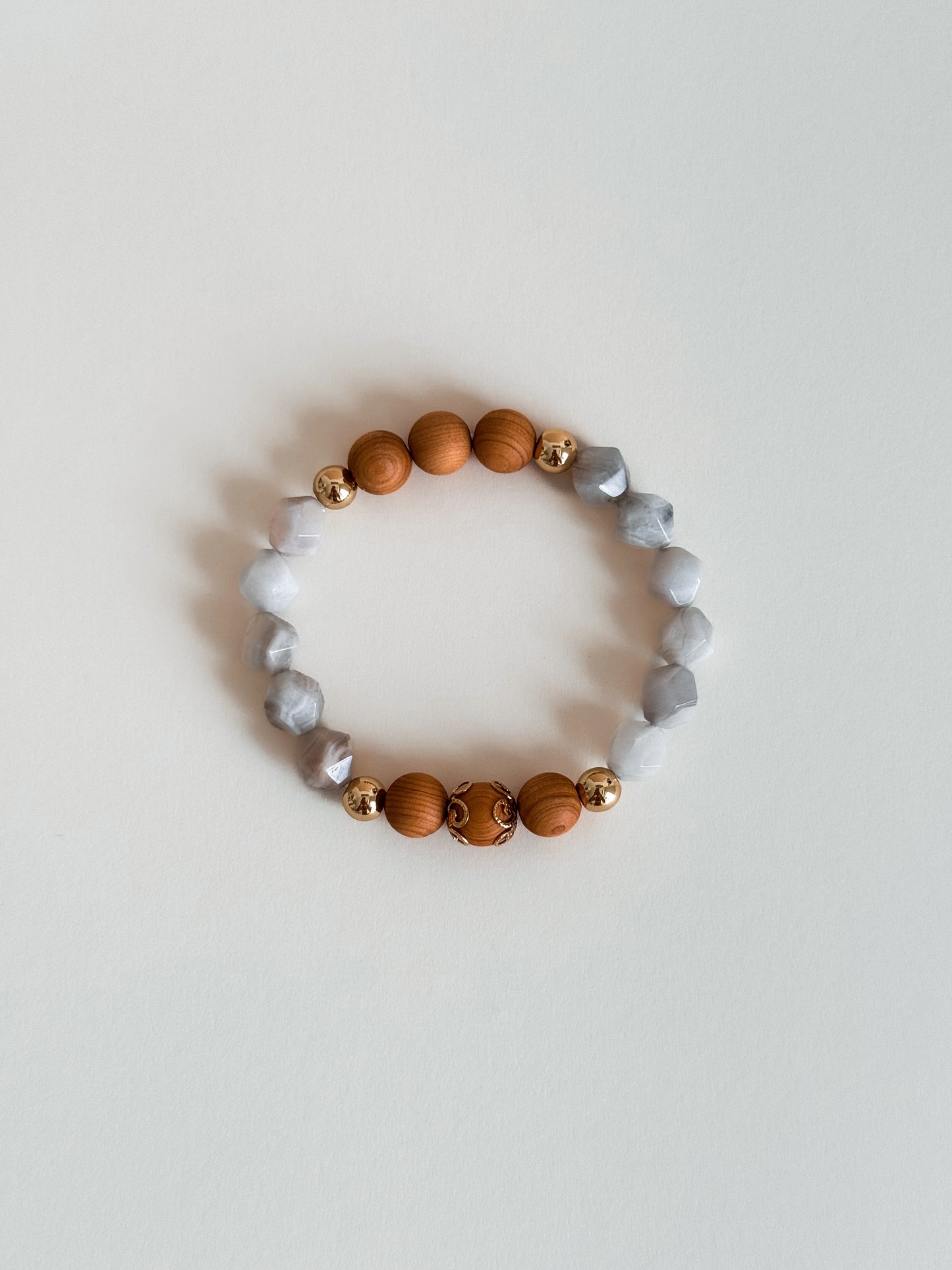 WHITE LACE AGATE BRACELET