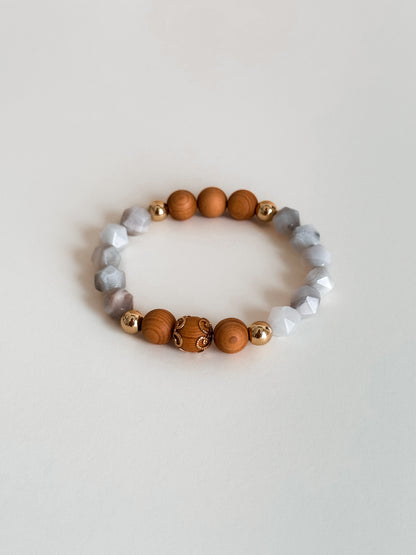 WHITE LACE AGATE BRACELET